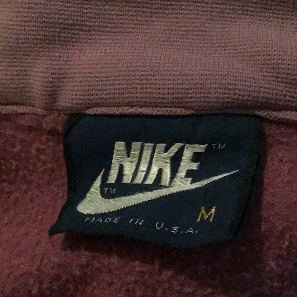 Nike - Picture 4 of 4
